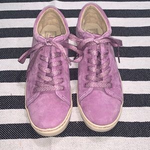 UGG women’s tennis shoes size 8